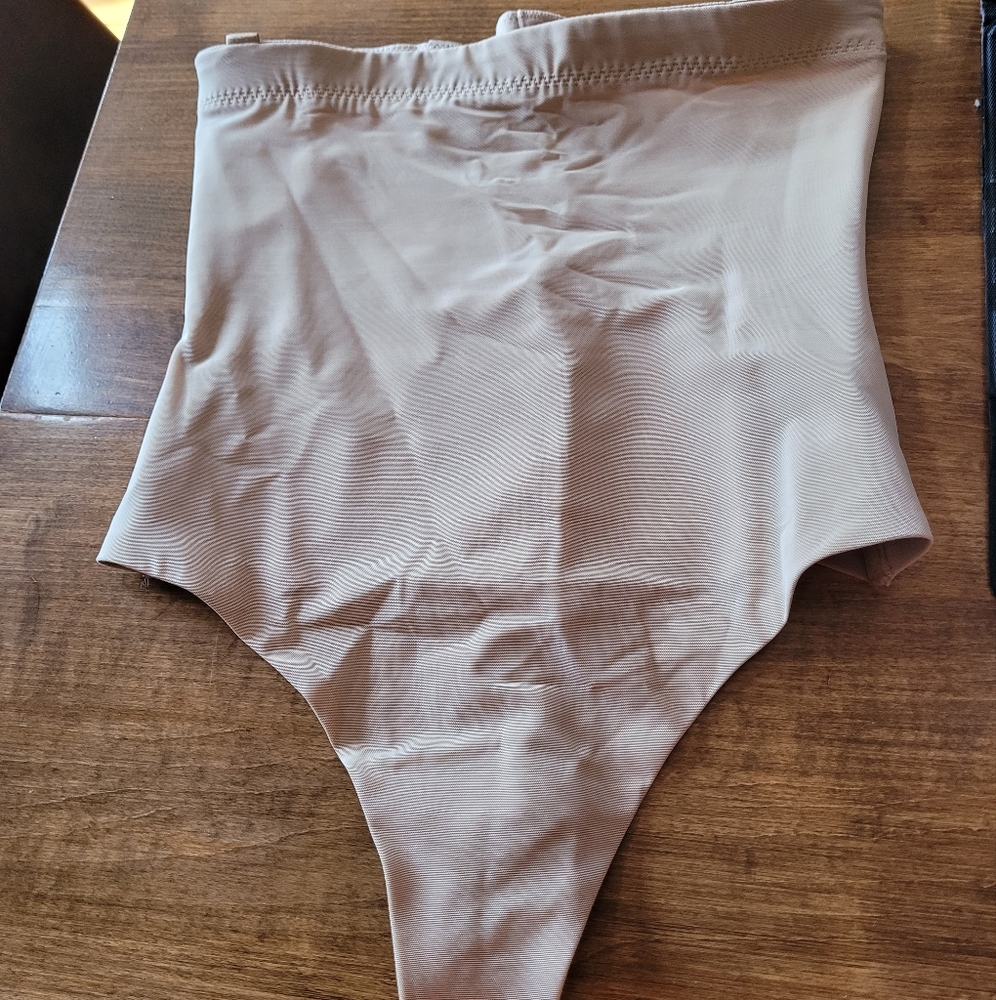 Nude HoneyLove shape wear thong